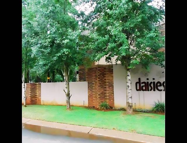 2 BEDROOM PROPERTY TO RENT IN DASSIE RAND
